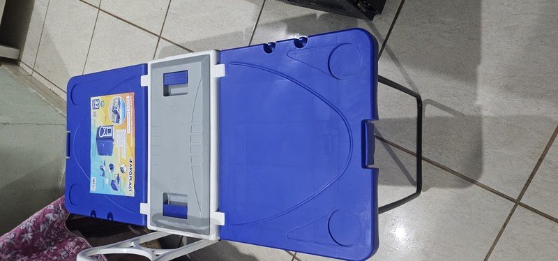 Caixa Termica 32lts Multifuncional 3 Em 1 Mesa Rodinha Alças