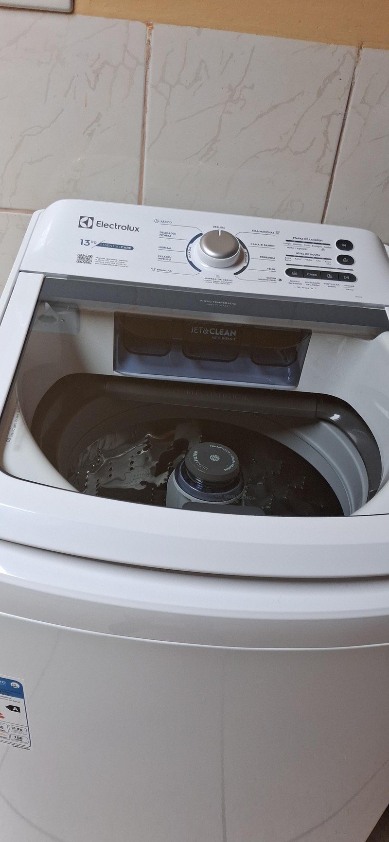 Máquina de Lavar Electrolux 13kg Branca Essential Care com Cesto