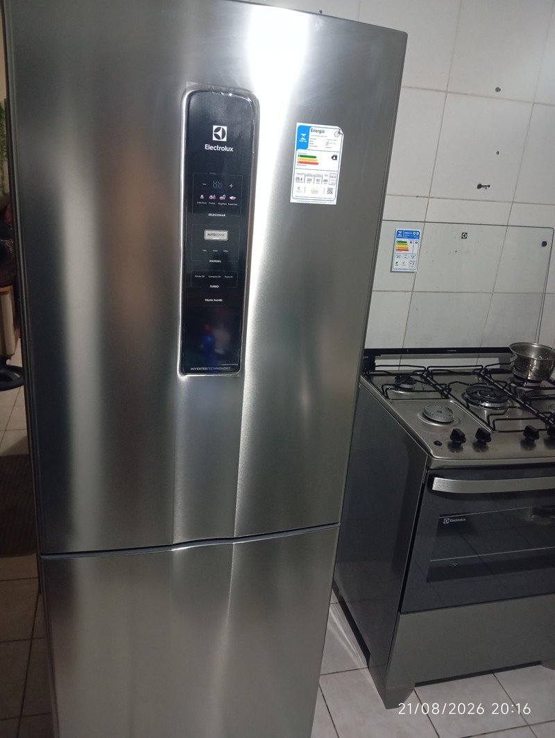 Geladeira Electrolux Frost Free Inverter 490L Experience Inverse