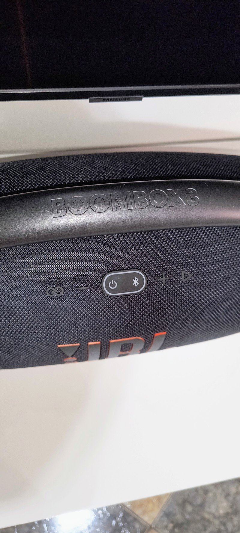Caixa de som JBL Boombox 3 com Bluetooth 180W IPX7 Preto 110V/220V