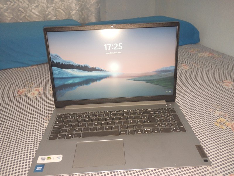 Notebook 82QH007BR 4GB de RAM com 128GB de SSD Lenovo - Notebook