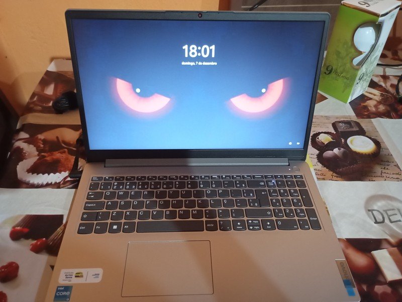 Notebook Lenovo IdeaPad 1i Intel Core i3-1315U 8GB RAM 256GB SSD