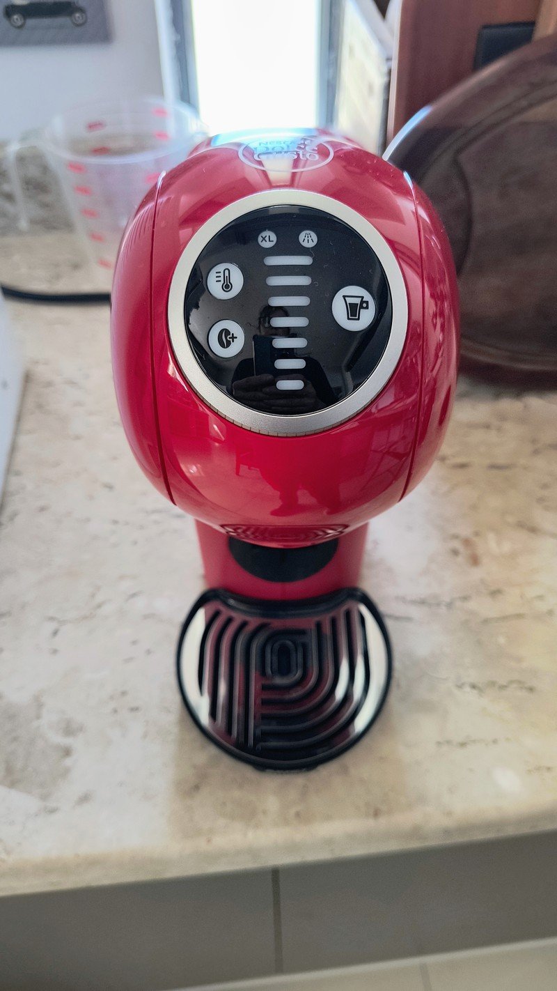 Cafeteira Nescafe Dolce Gusto Genio S Plus Vermelha 110v