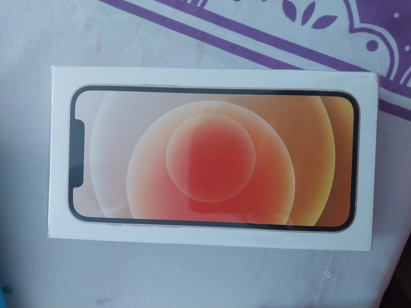 iPhone 12 Apple 64GB Branco Tela 6,1” 12MP iO - iPhone 12