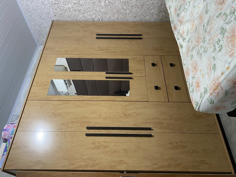 Guarda-roupa Casal com Espelho 6 Portas Araplac Malu - Guarda