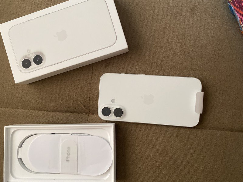 Apple iPhone 16 256GB Preto 6,1