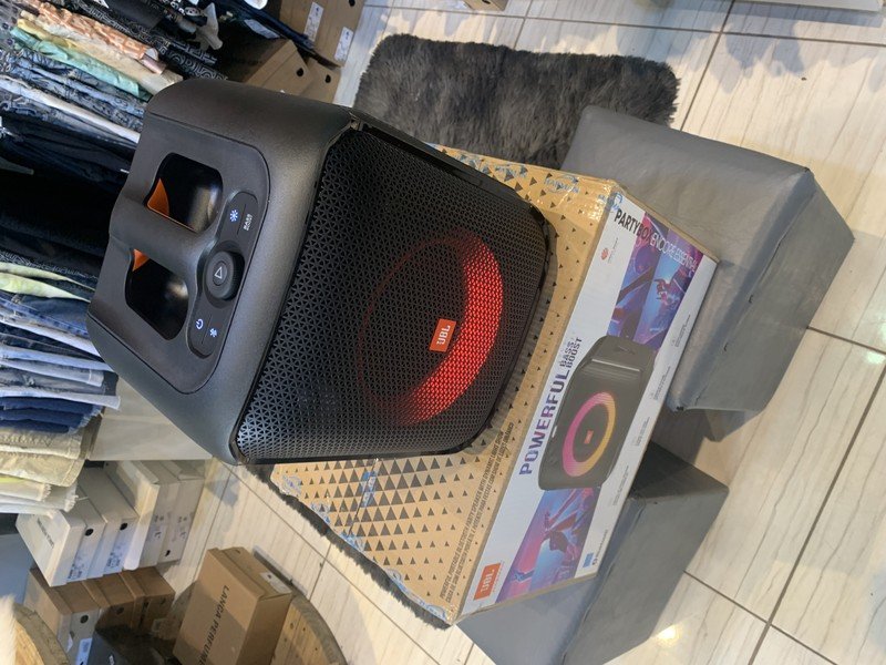 Caixa de Som JBL Party Box Encore Essential - Bluetooth