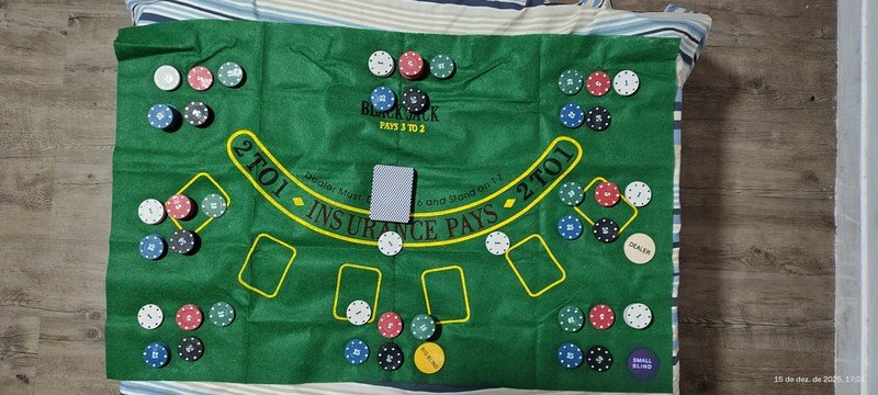Kit Poker Profissional Em Lata 200 Fichas Texas Hold'em Set - Jogo